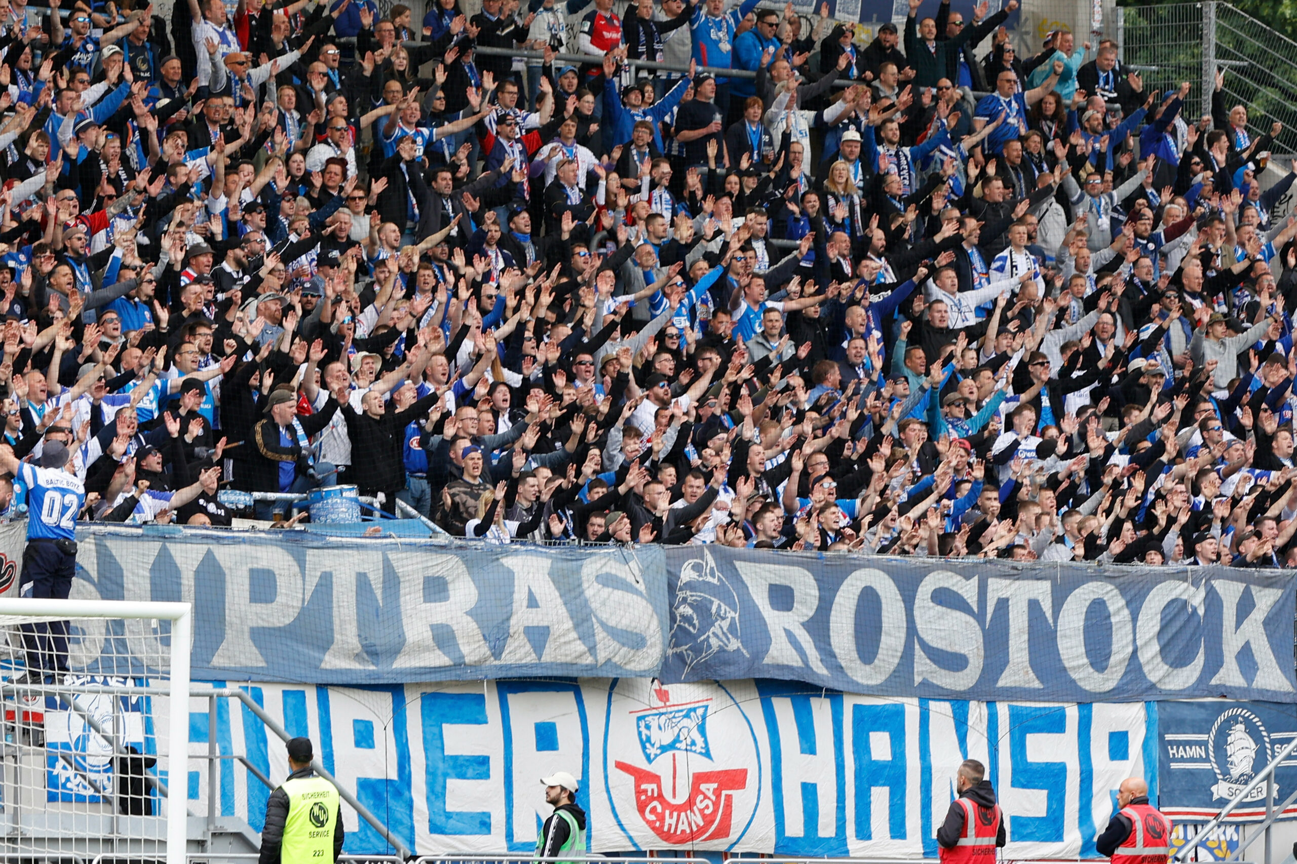 Hansa-Rostock-Fanblock in Saarbrücken