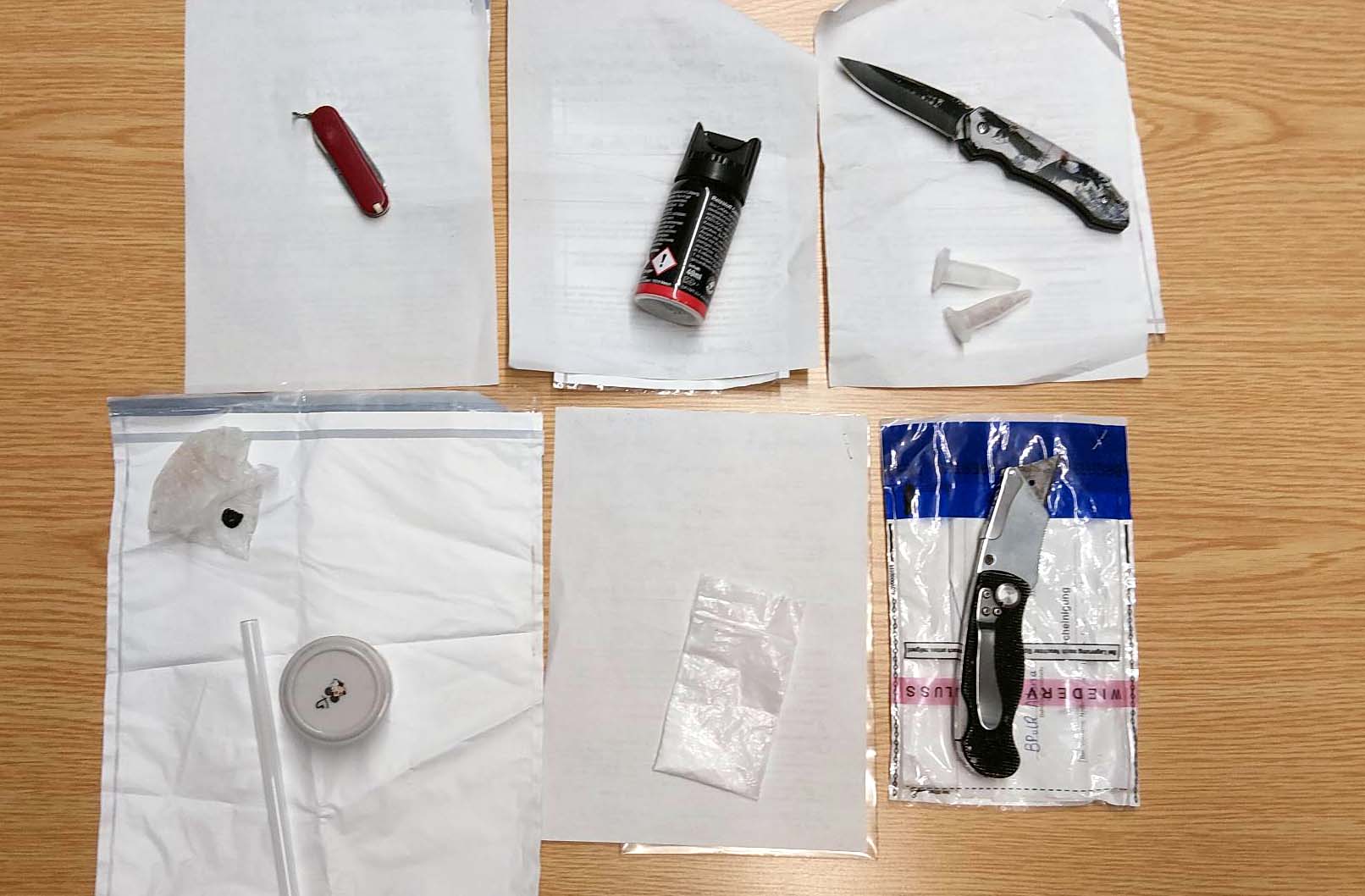 Waffenkontrollen an Bahnhöfen in Altona und an der Holstenstraße – erneut Messer sichergestellt