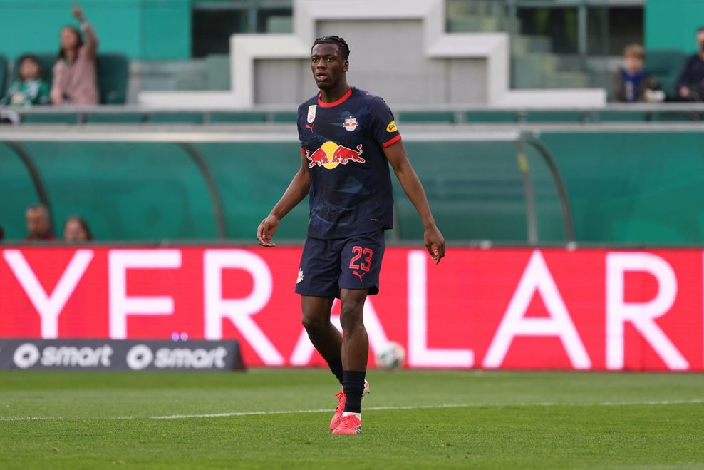 Joane Gadou im Red-Bull-Salzburg-Trikot