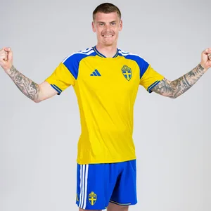 St. Pauli-Profi Eric Smith im Schweden-Trikot
