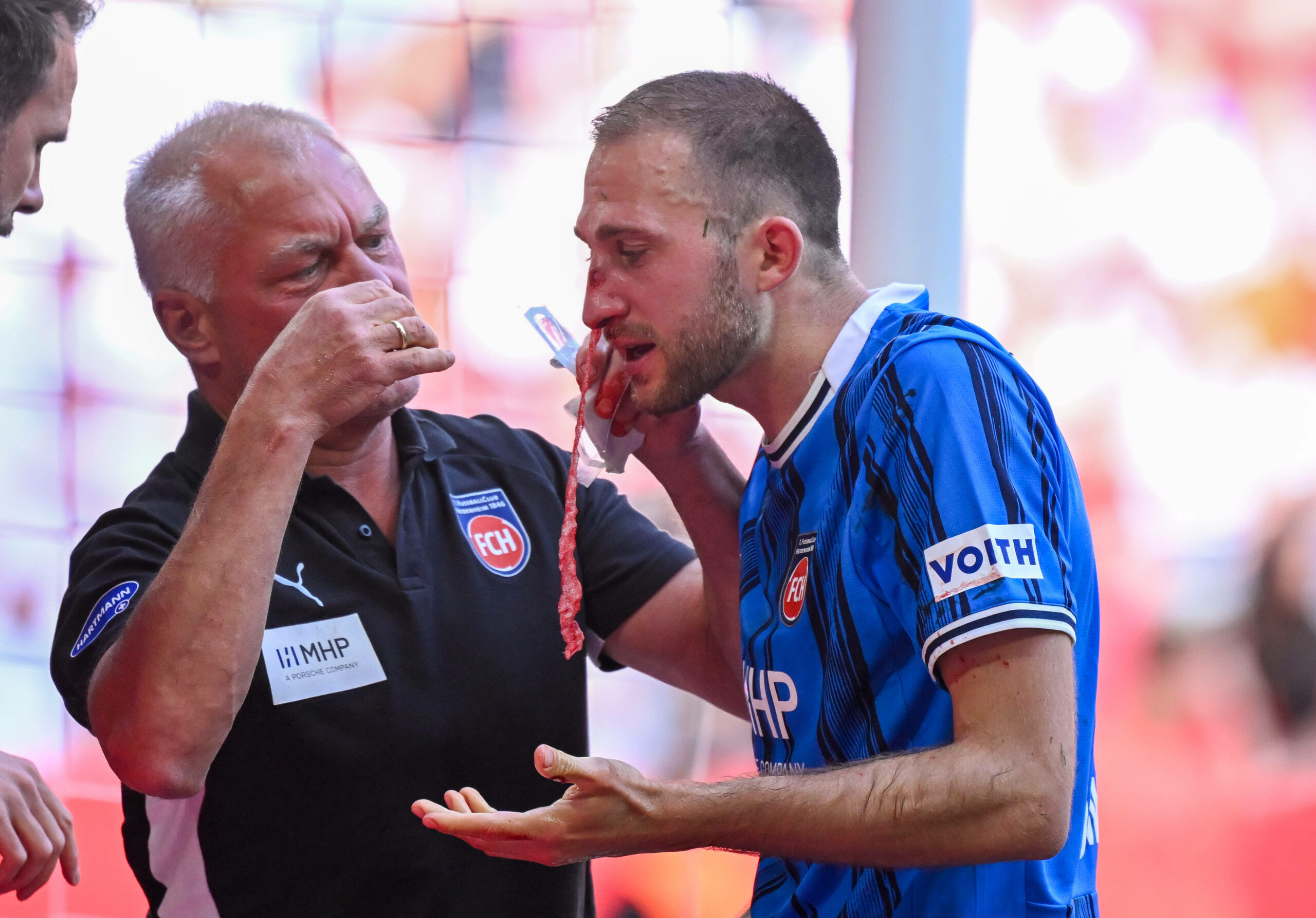 Heidenheim-Verteidiger Jonas Föhrenbach mit gebrochener Nase