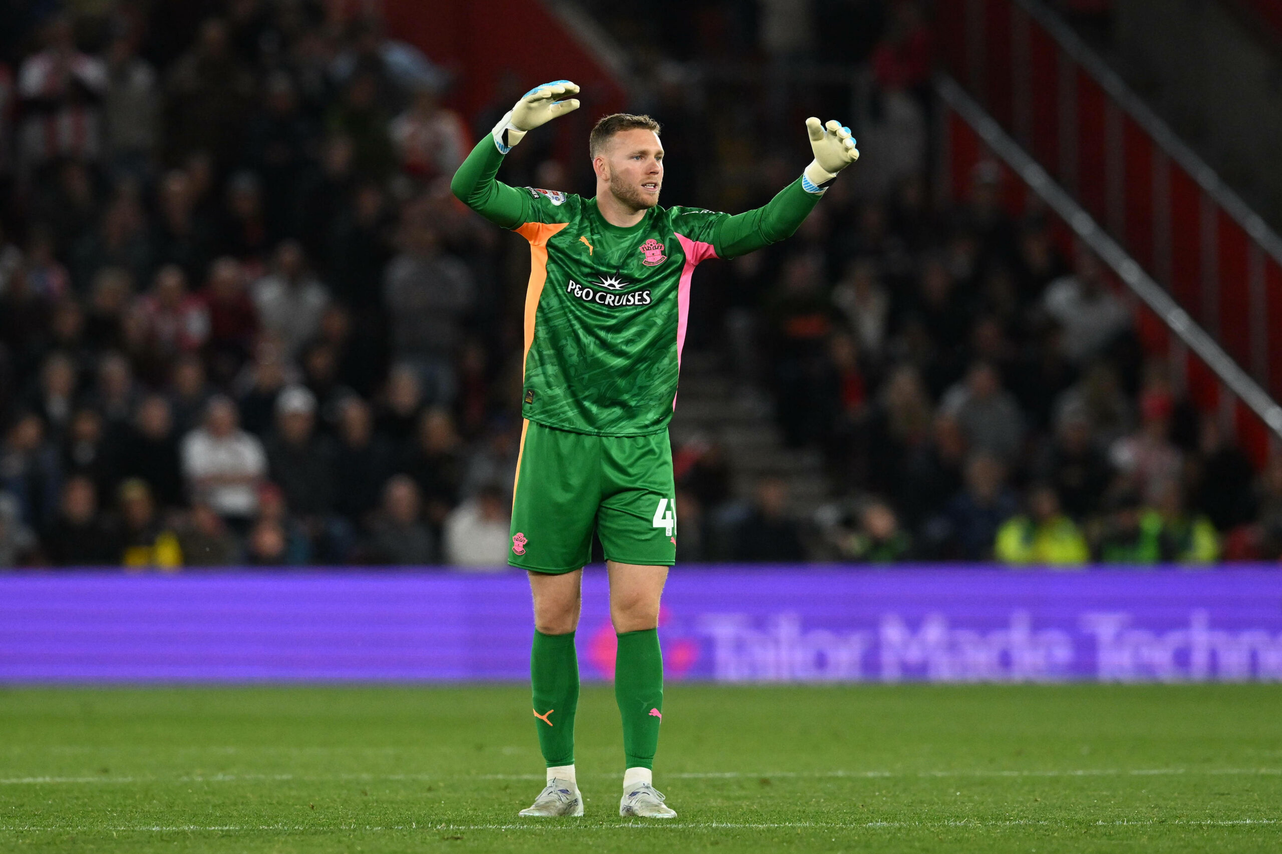 Ex-HSV-Keeper Daniel Peretz im Southampton-Trikot
