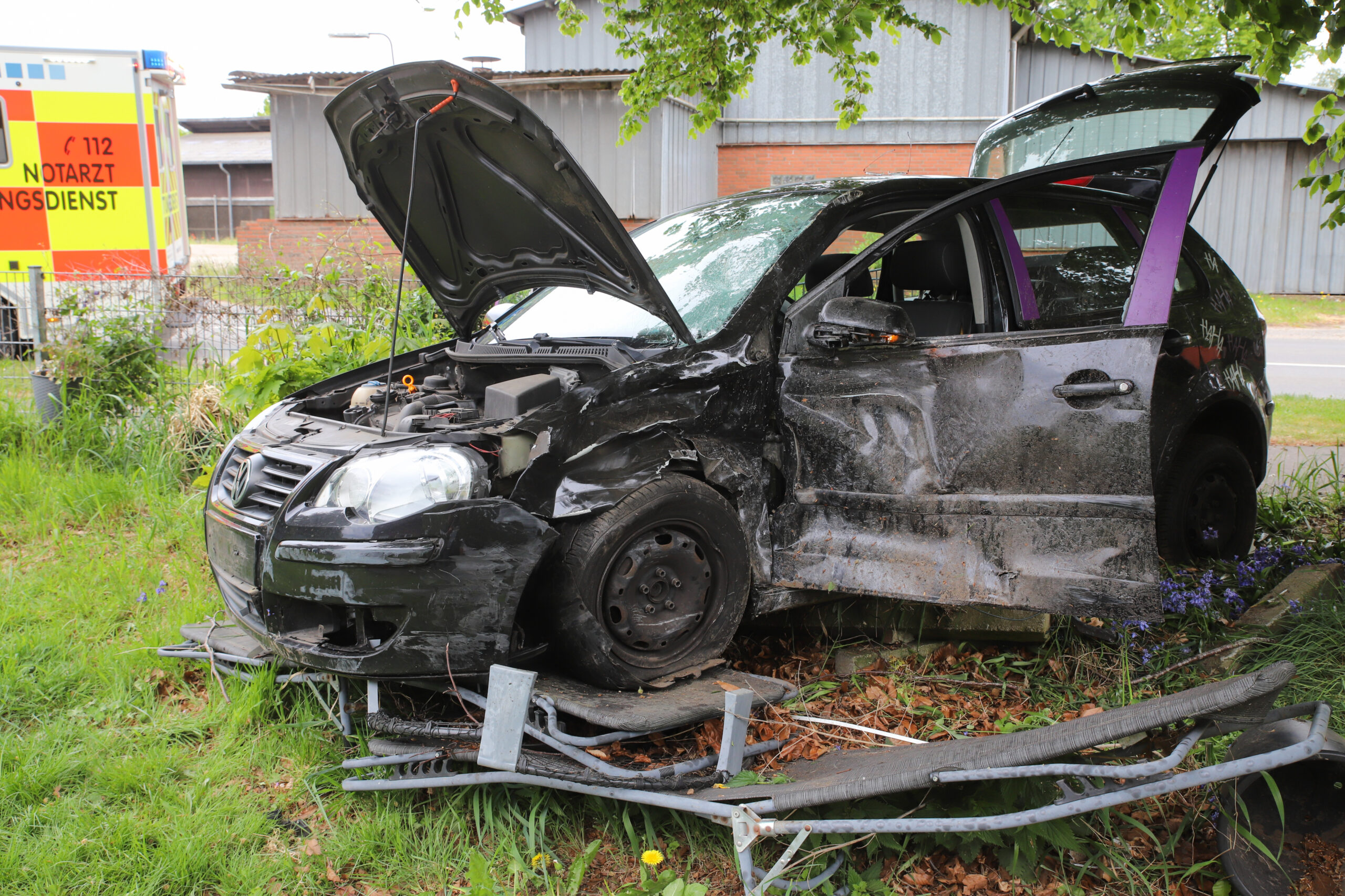 Ein schwer beschädigter VW Polo