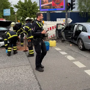 Die Unfallstelle an der Kreuzung Ottensener Straße/Ecke Binsbarg.