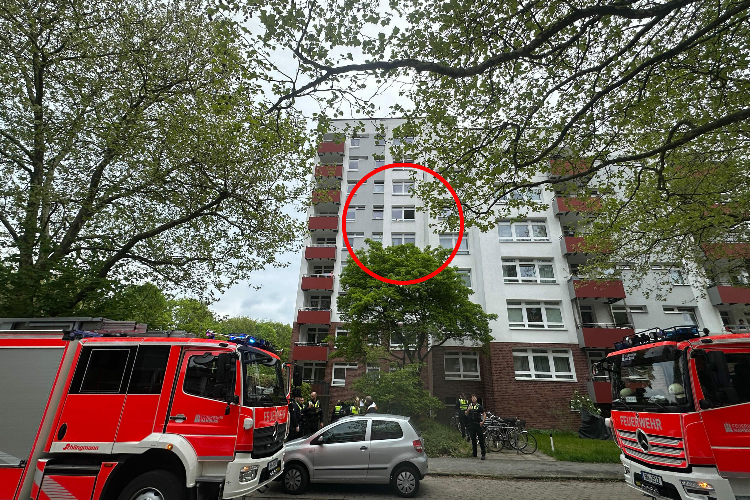 Aus diesem Fenster stürzte der Mann.