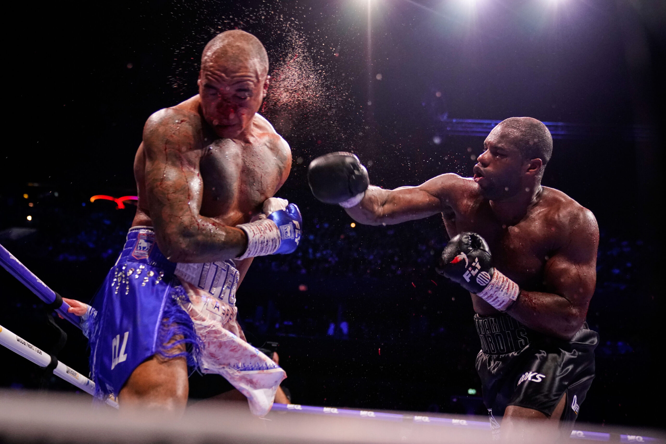 Daniel Dubois trifft den blutenden Fabio Wardley