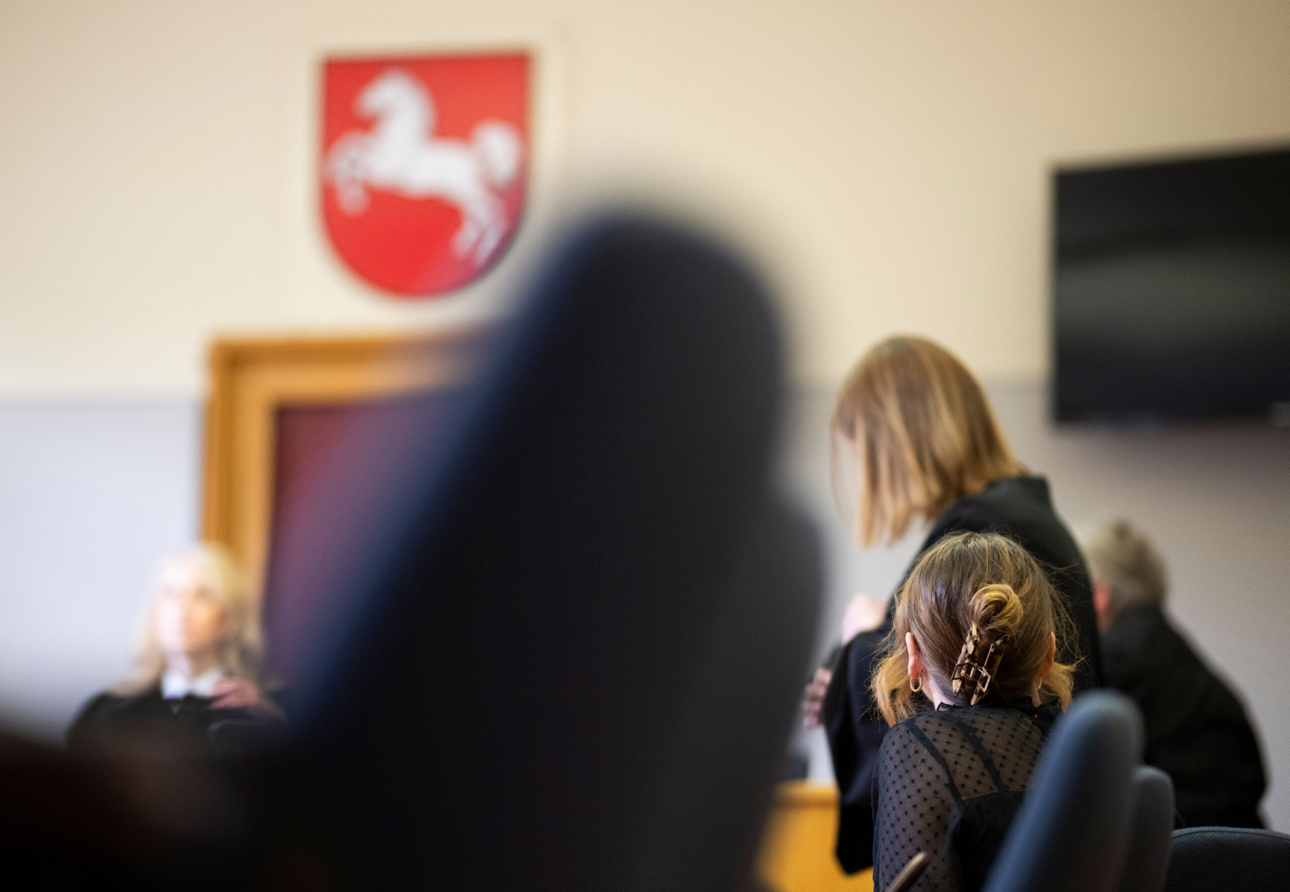 Die Angeklagte sitzt im Amtsgericht