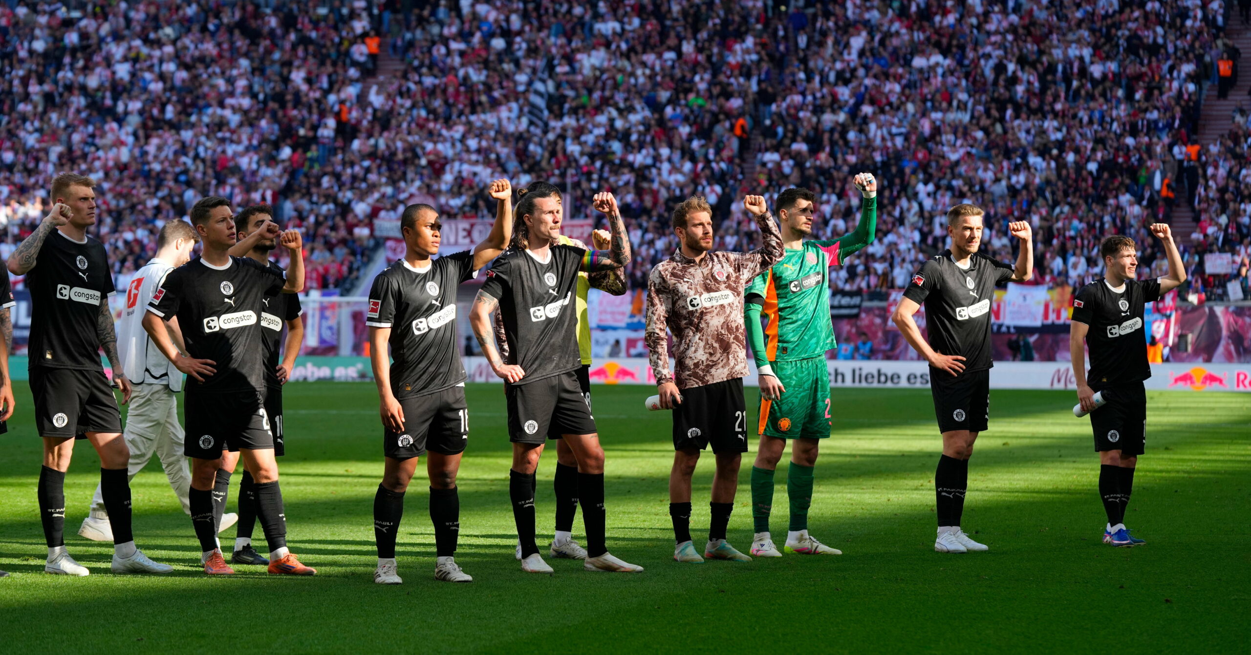 St. Pauli-Profis nach dem Spiel gegen RB Leipzig