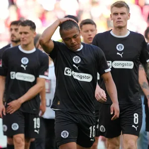 St. Pauli-Profi Joel Chima Fujita in Leipzig