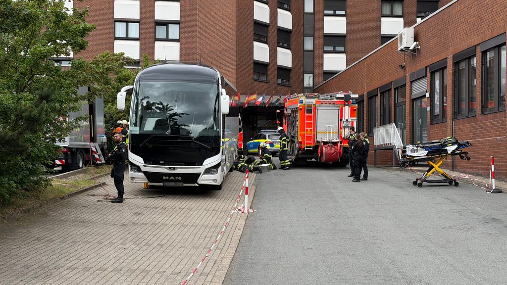 Das Unglück geschah auf dem Hof eines Hotels.